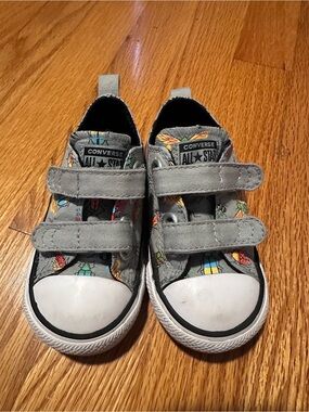 Converse Kids Gray Canvas Velcro Sneakers with Colorful Pattern